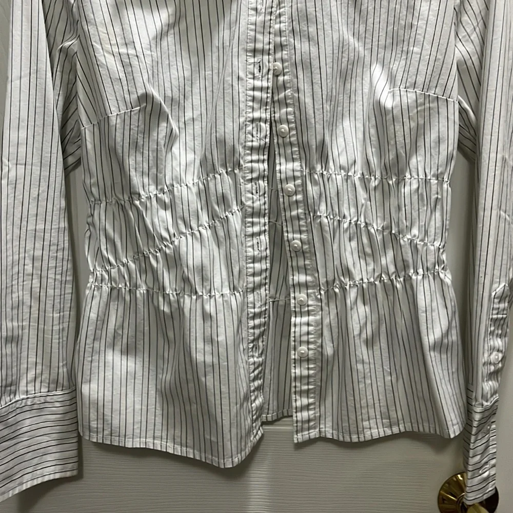 Button down - Picture 2 of 5